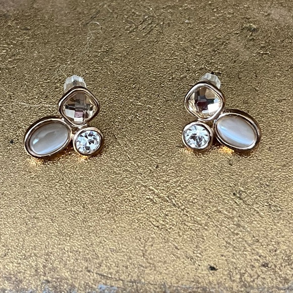 Swarovski Crystal golden studs - Picture 5 of 12